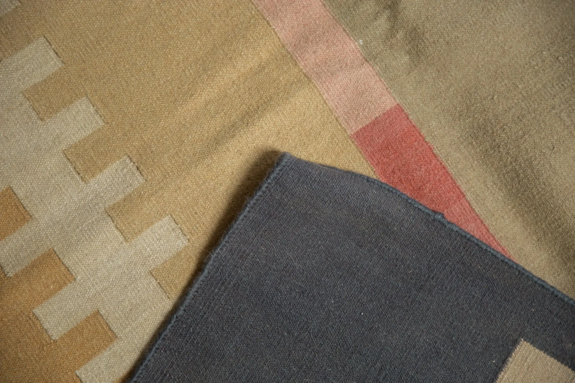 10x13.5 Vintage Contemporary Kilim Carpet