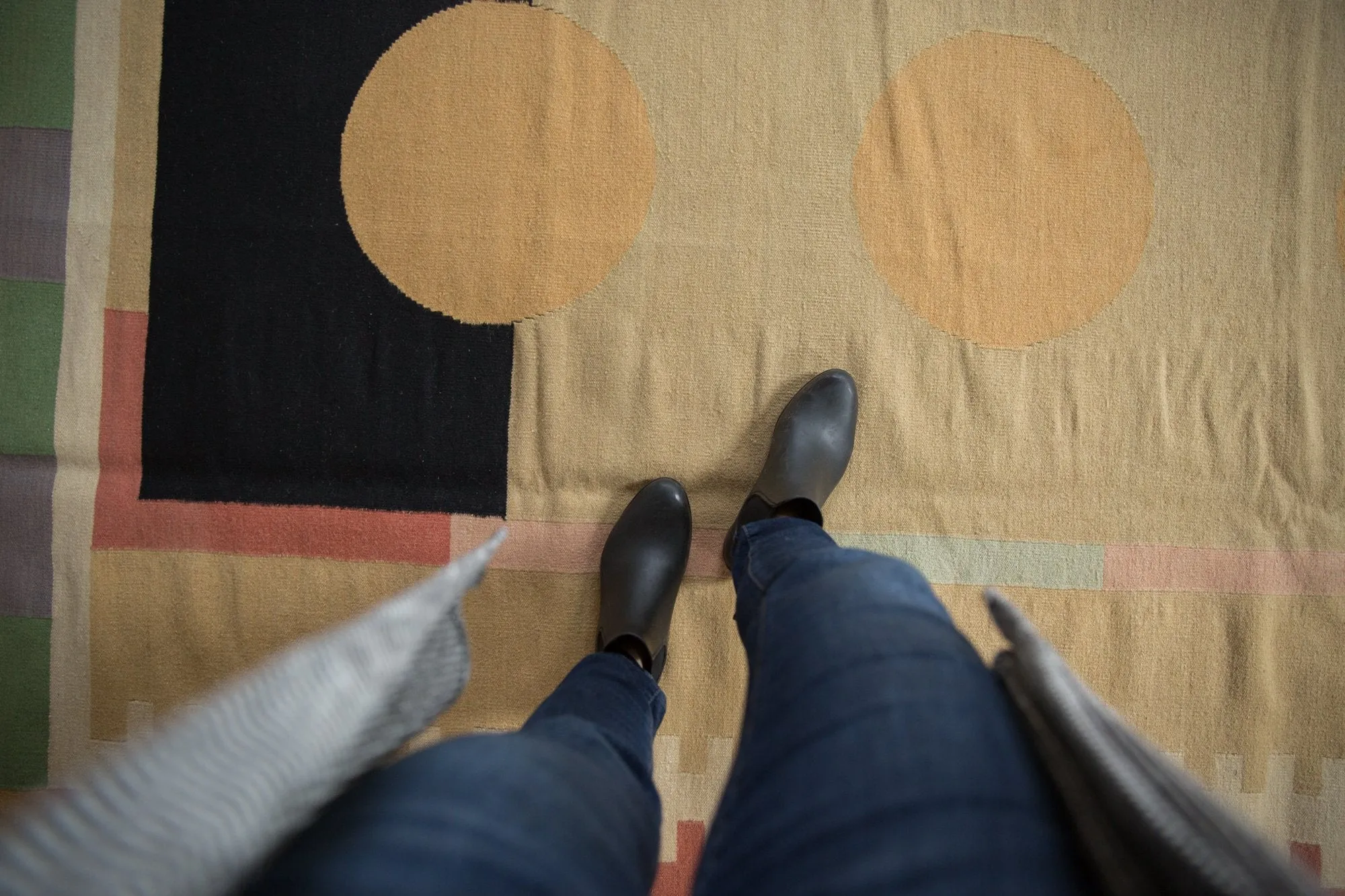 10x13.5 Vintage Contemporary Kilim Carpet