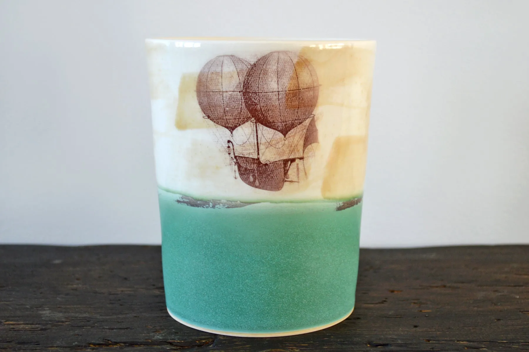 40-H Hot Air Balloon Boat Utensil Jar