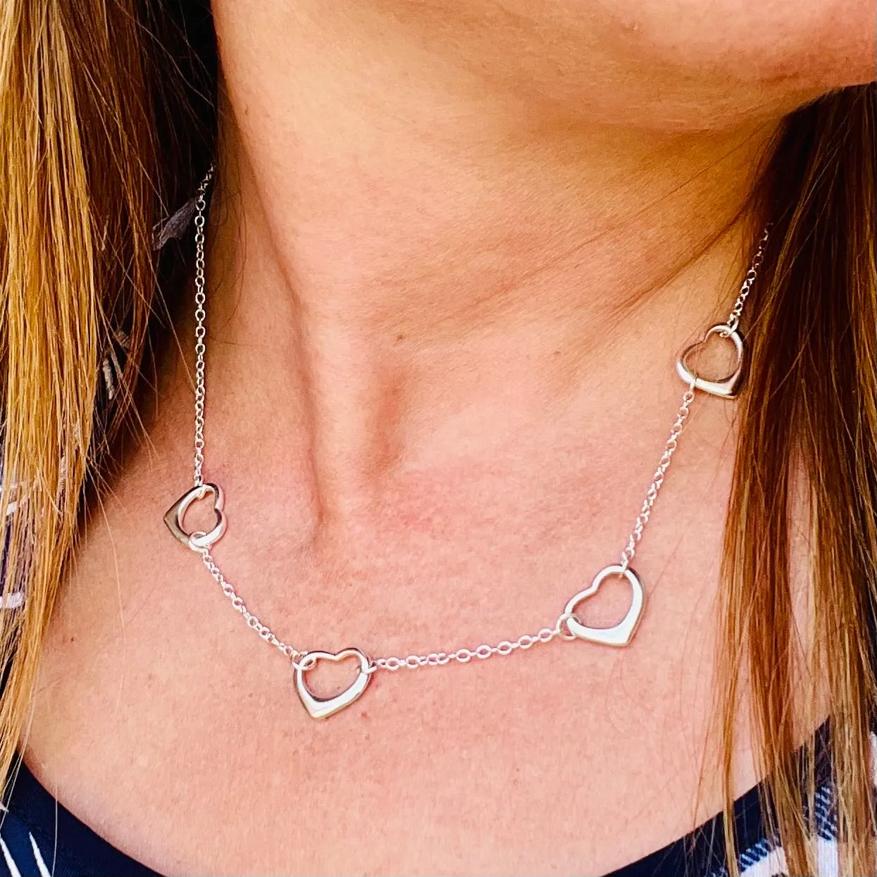5 Hearts Hollow Necklace