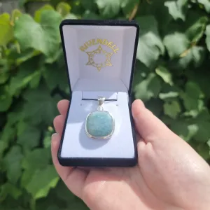 Aquamarine pendant