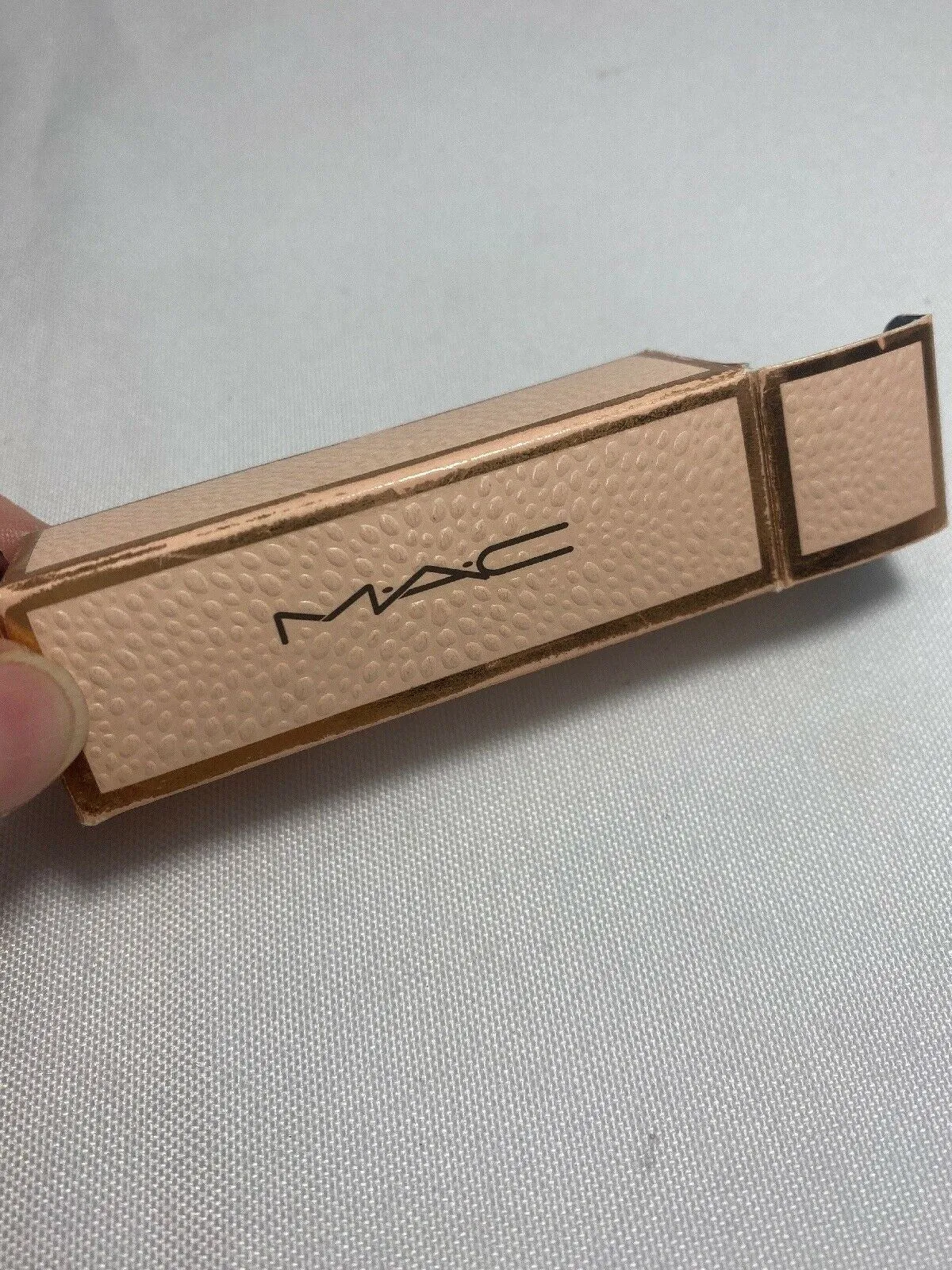 BNIB Mac 3N  Making Pretty Lustre Lipstick Rare Nude Holiday Collection
