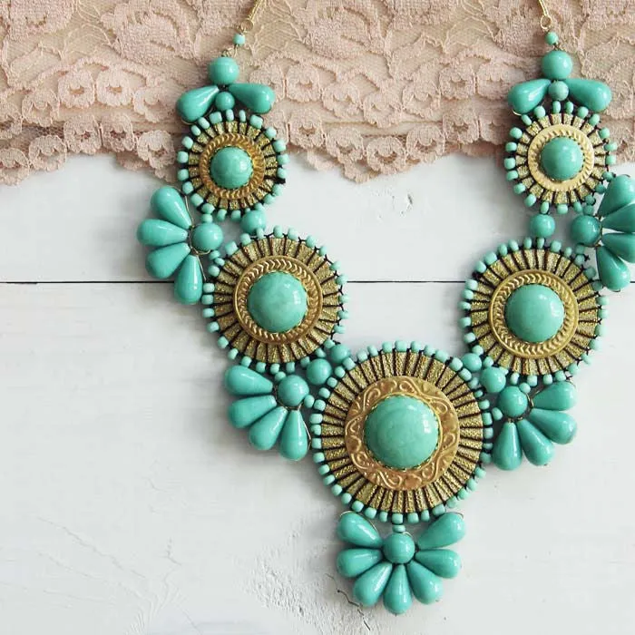 Bohemian Romance Necklace in Mint
