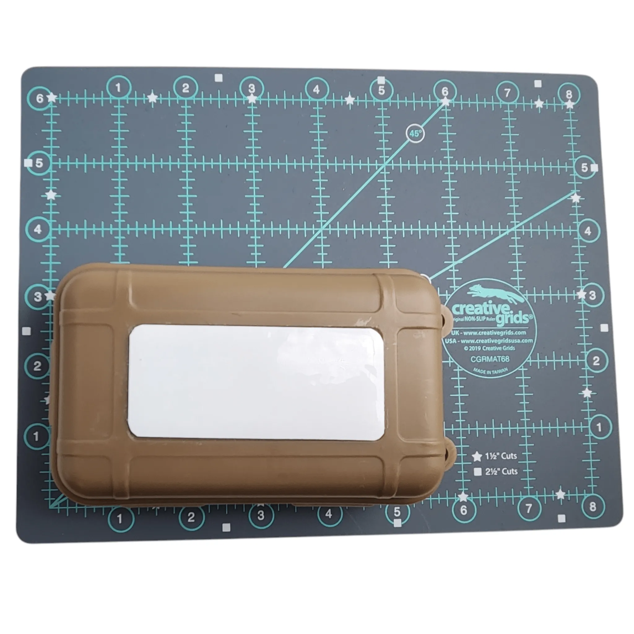 Case for carrying miniatures- small