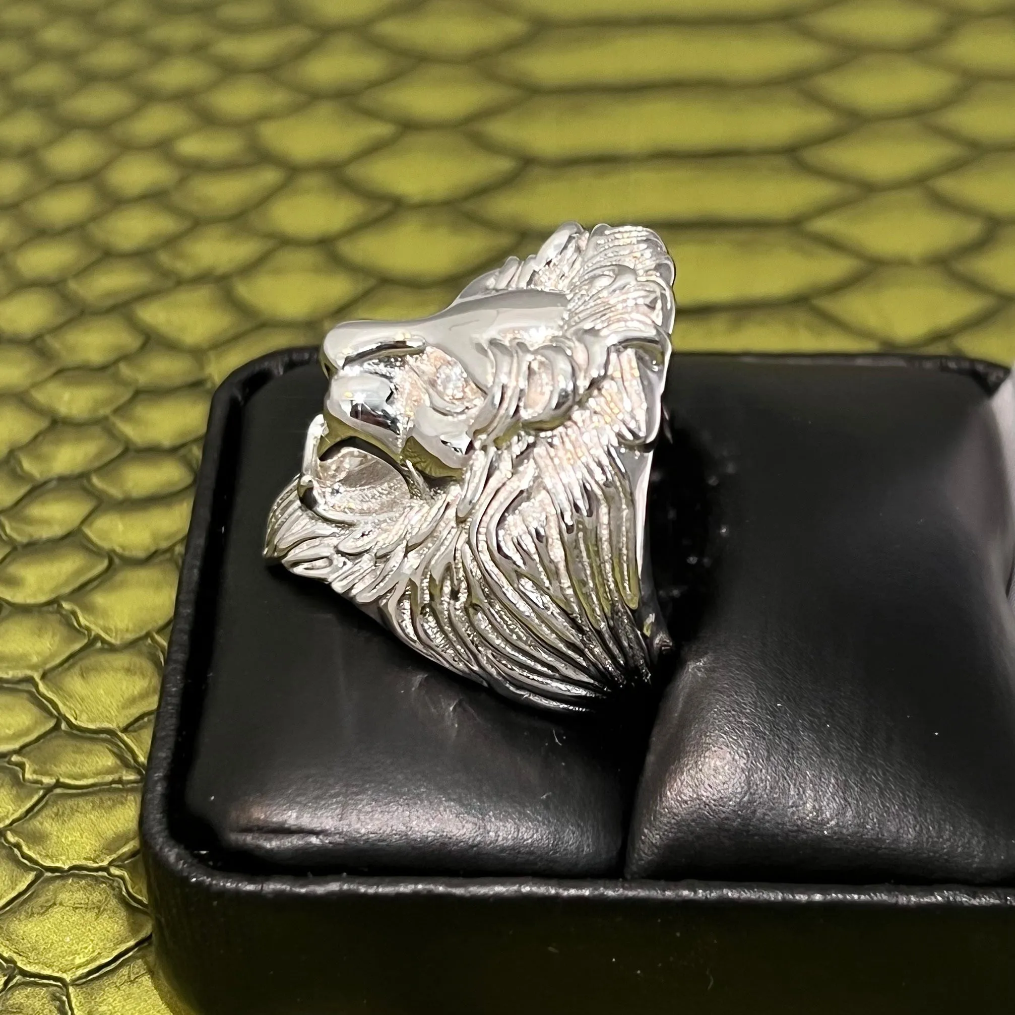Certified VVS1 Moissanite 3D Lion Head Ring
