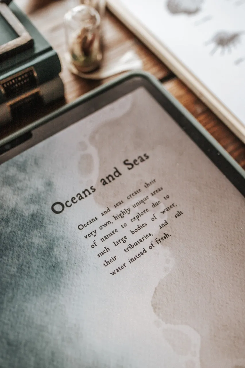 Curio Nature Society Field Guide Issue 11- WATER