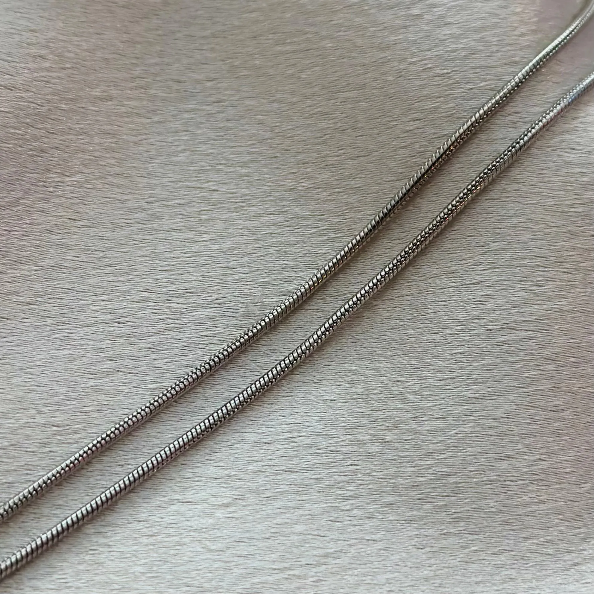 DIOR SILVER NECKLACE