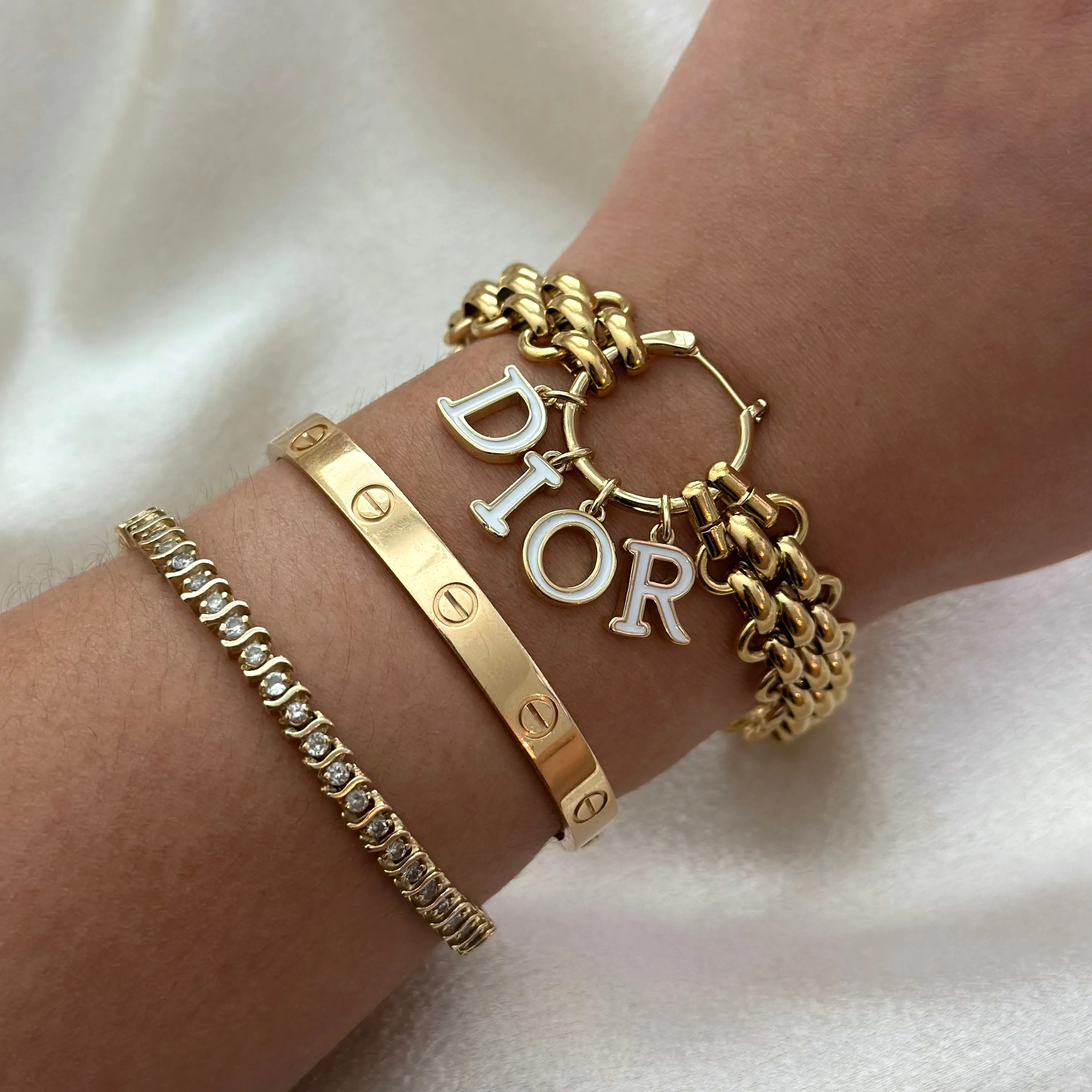 DIOR SPELLOUT BRACELET
