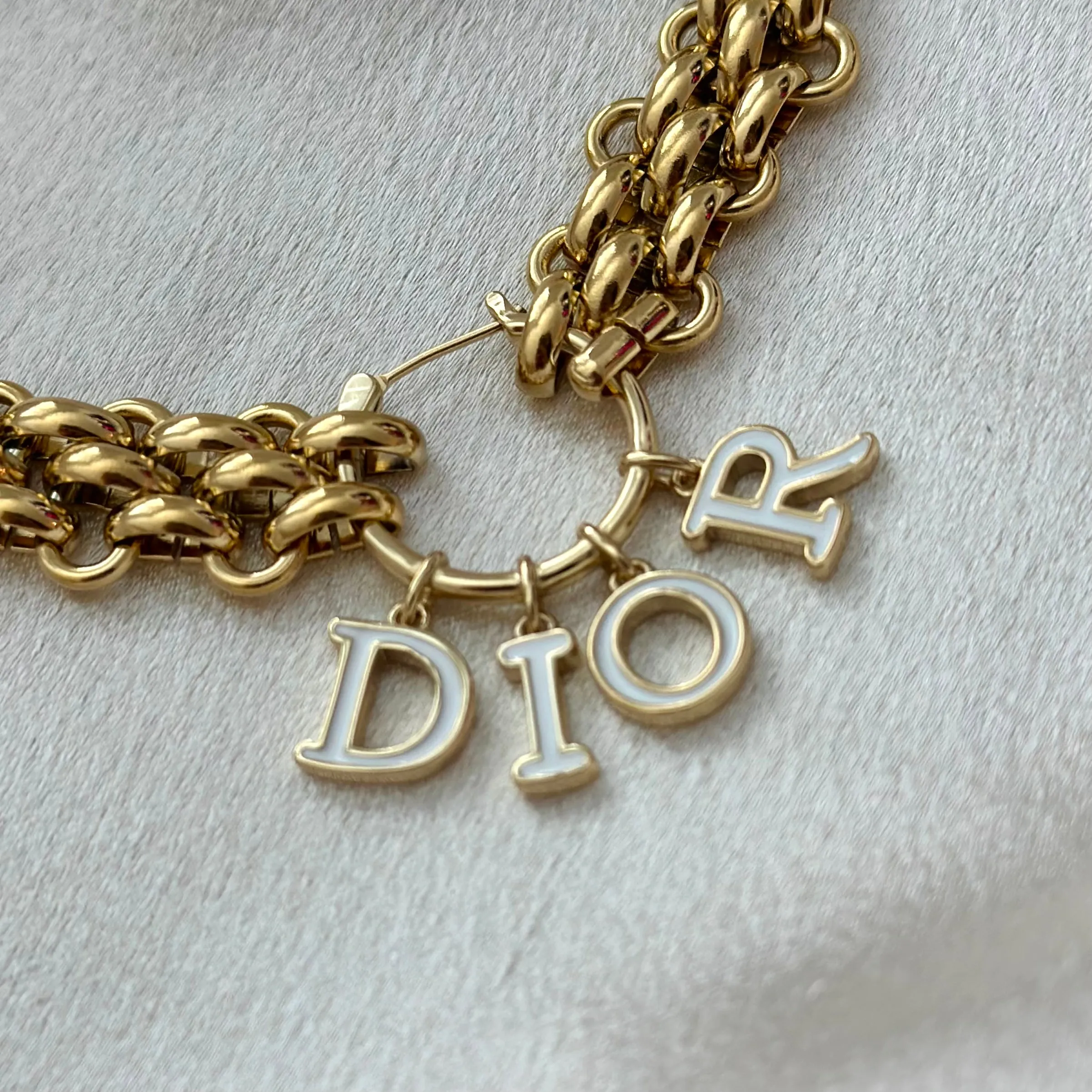 DIOR SPELLOUT BRACELET