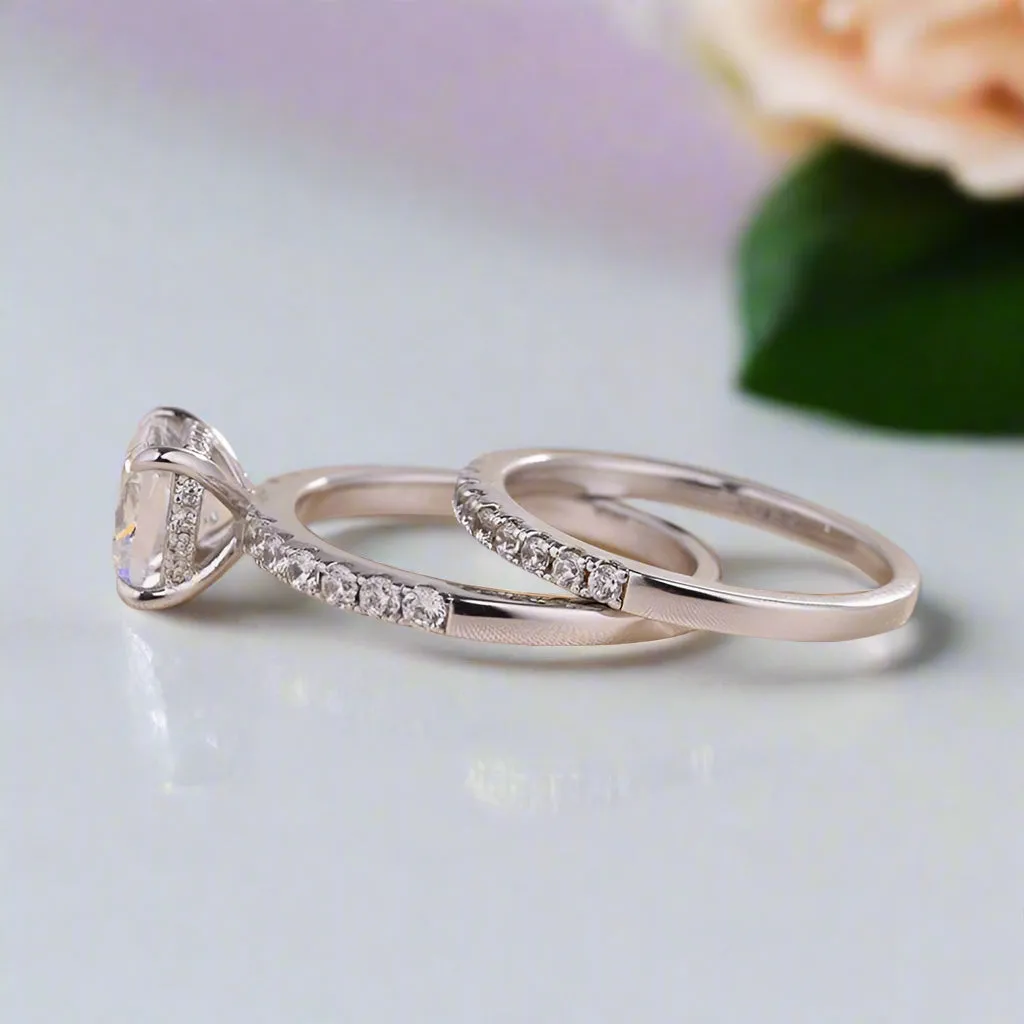 Elegant 1.5 Carat Cushion Cut Wedding Ring Set