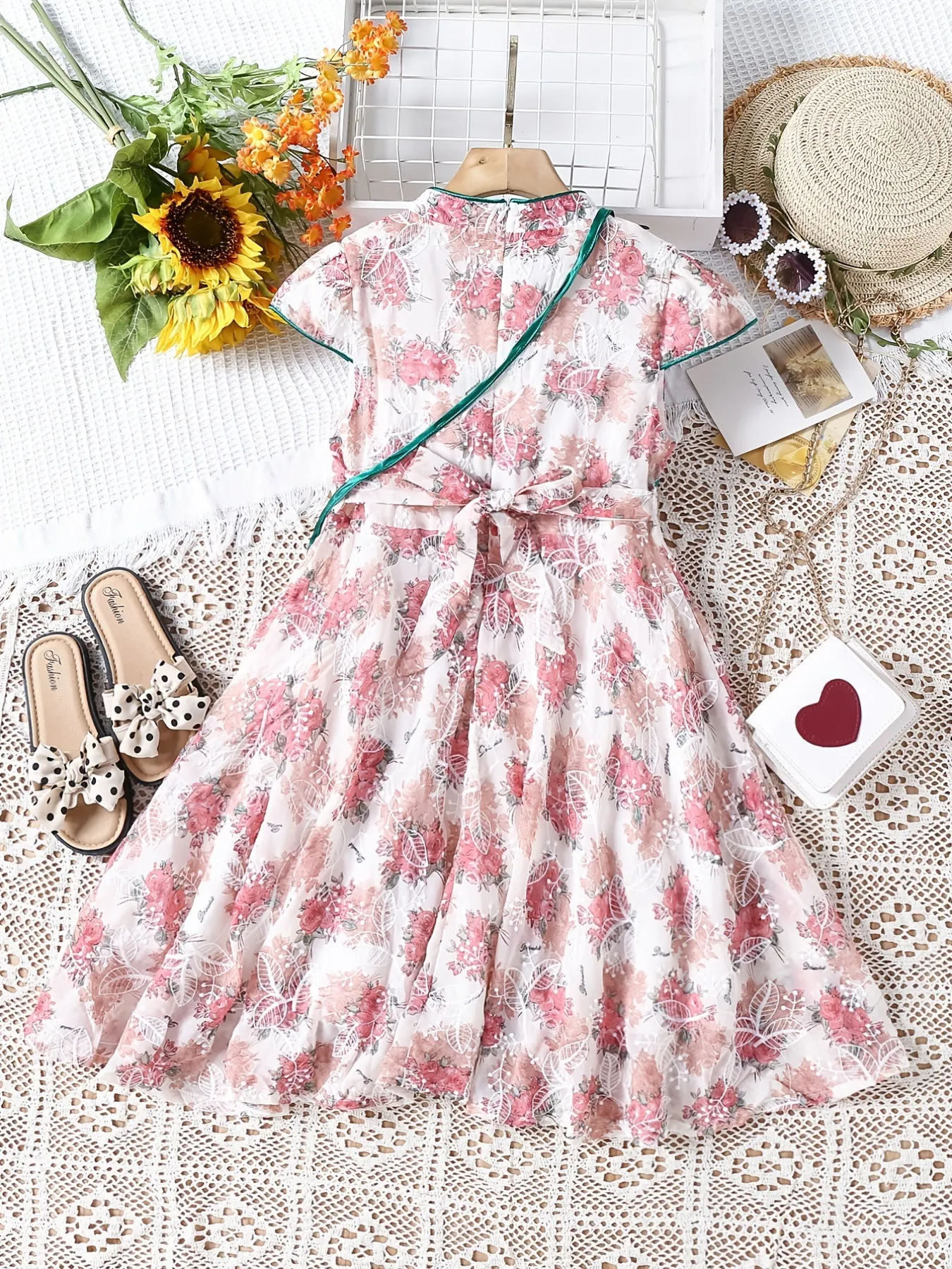 Elegant Embroidered Cheongsam Dress with Tassel Bag