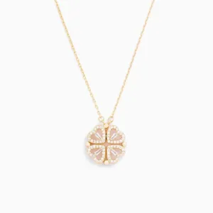Elegant Four Leaf Clover Pendant Necklace