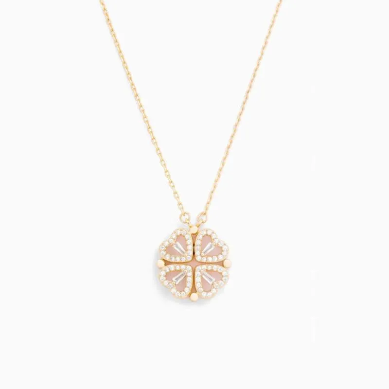 Elegant Four Leaf Clover Pendant Necklace