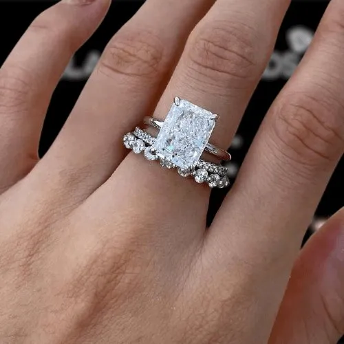 Elegant Radiant Cut Simulated Diamond 3PC Ring Set