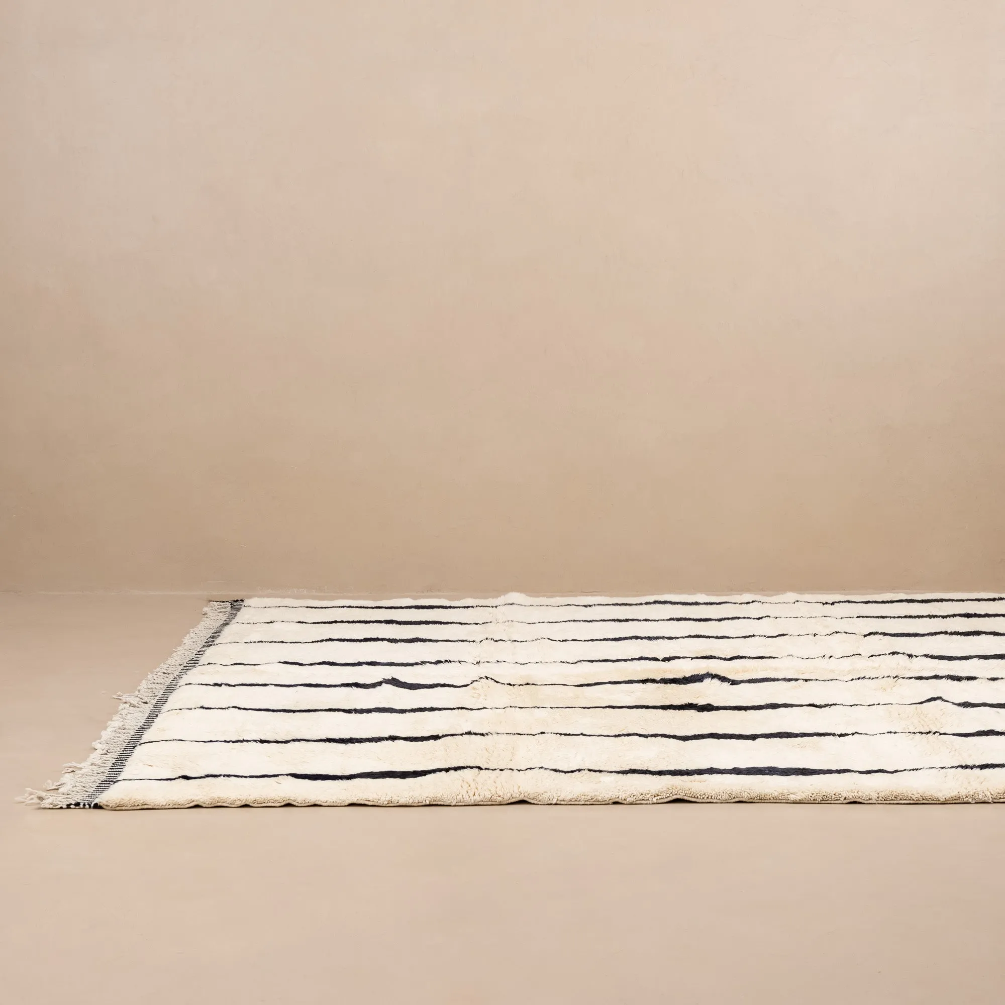 Elegant Rhythm - Luxury Shag Moroccan Rug
