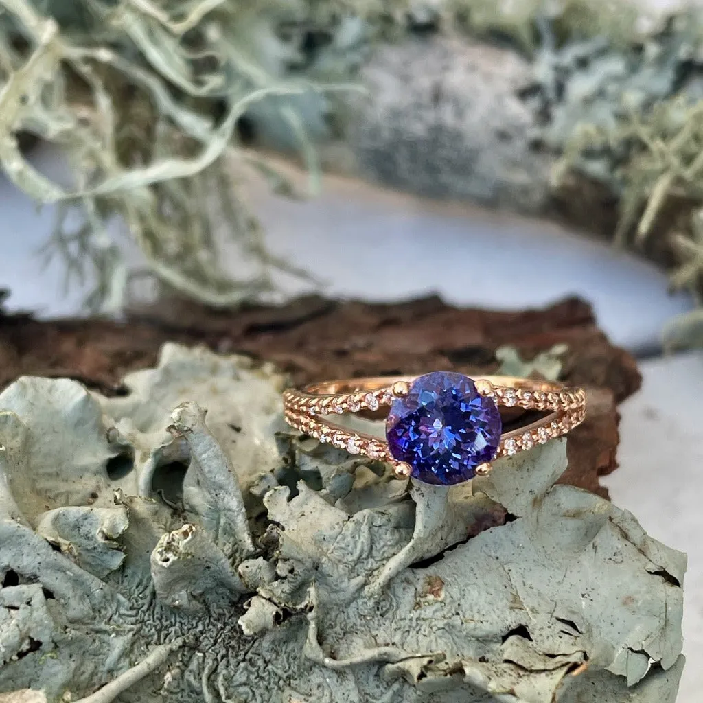 Elegant Split Diamond Shank Set with Tanzanite