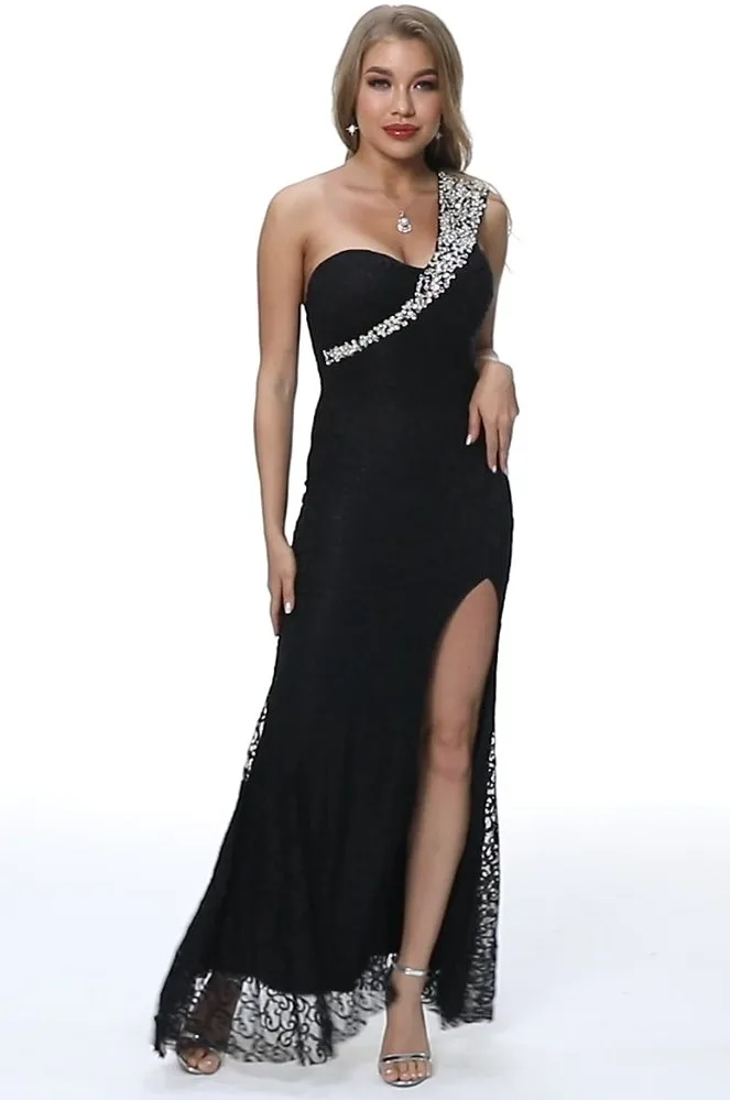 Exclusive - Lace & Sequins