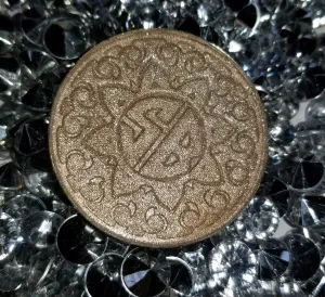 Expensive Taste Pressed Highlighter