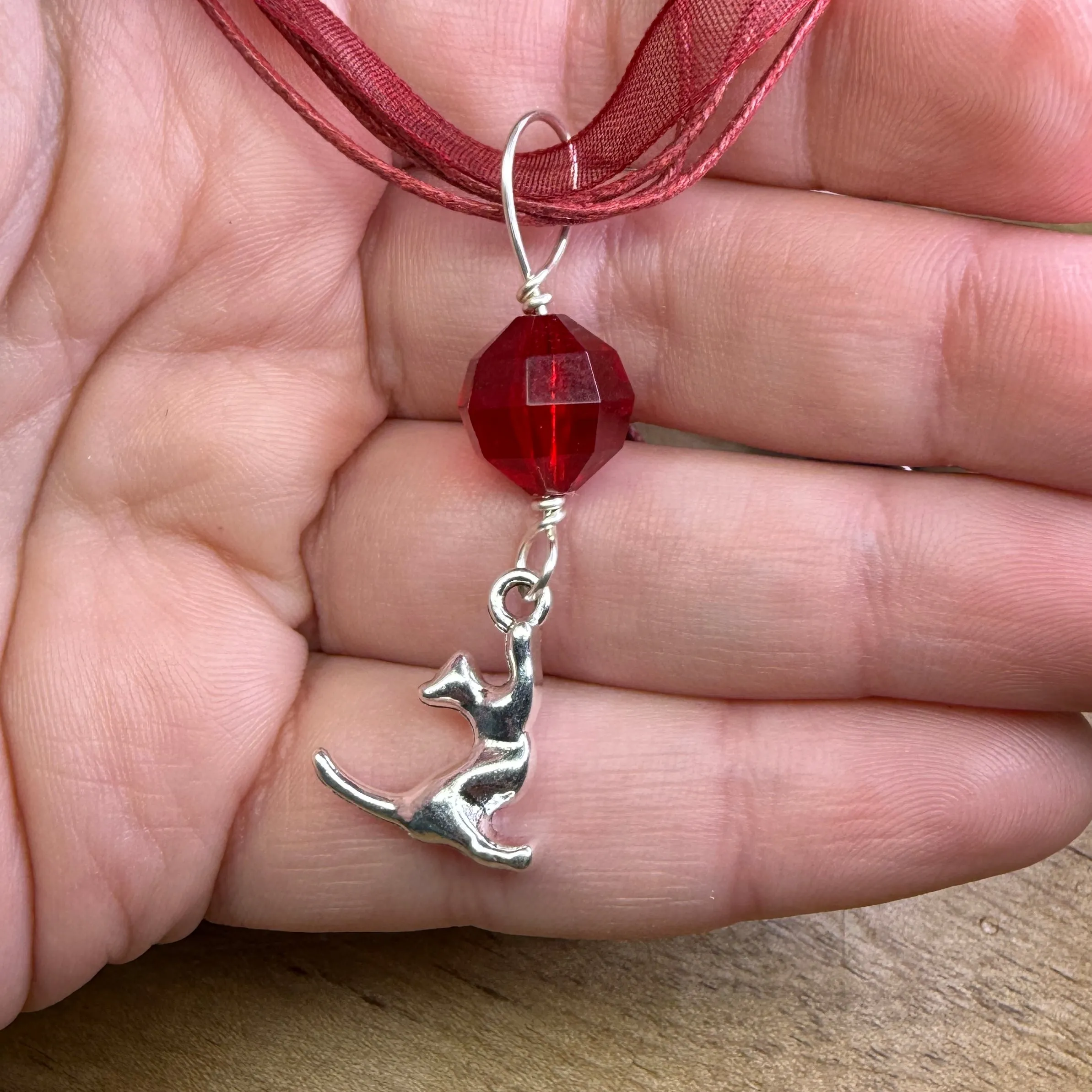 Kitty Pendant - red