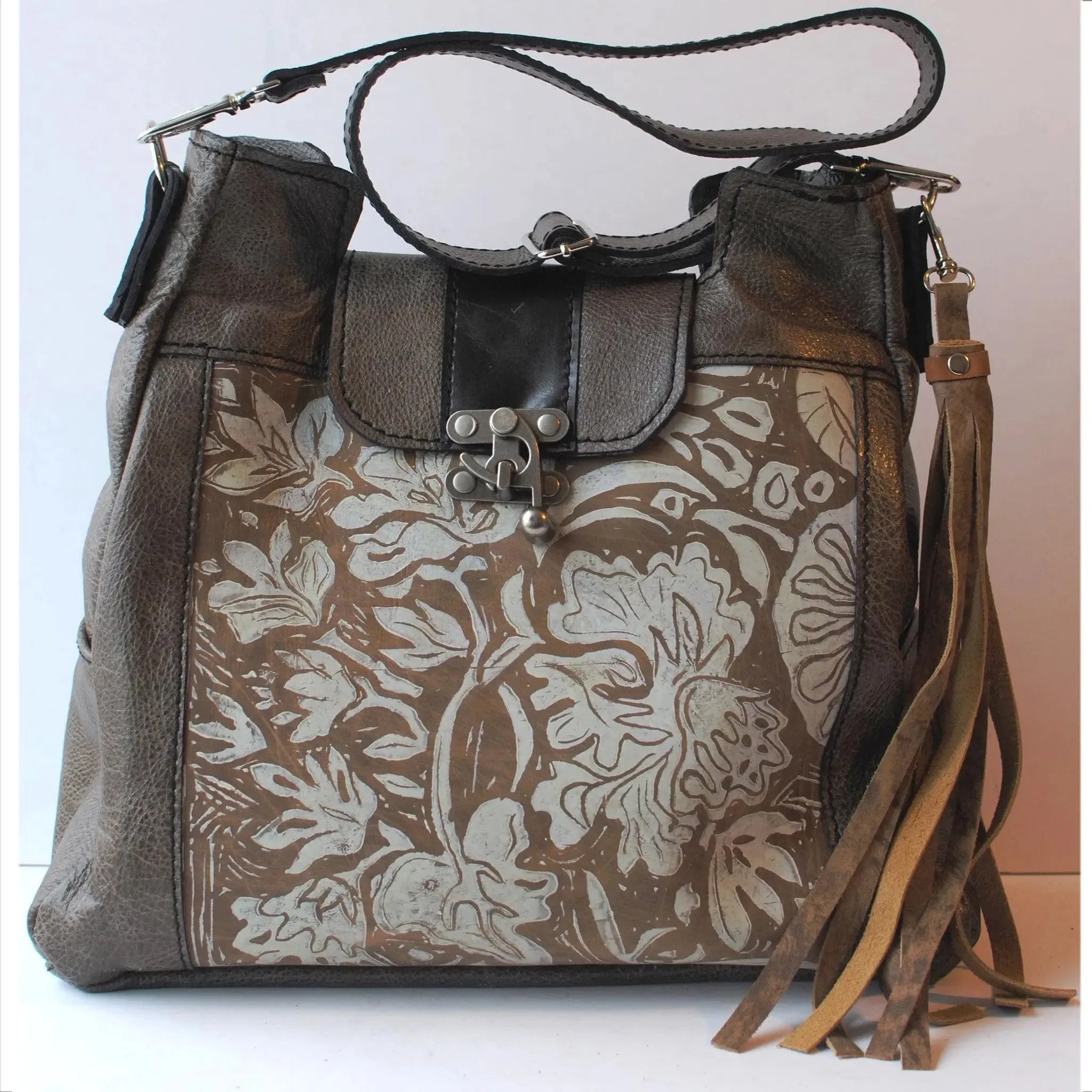 London Tote Handbag in Lily Print by Christina Hankins