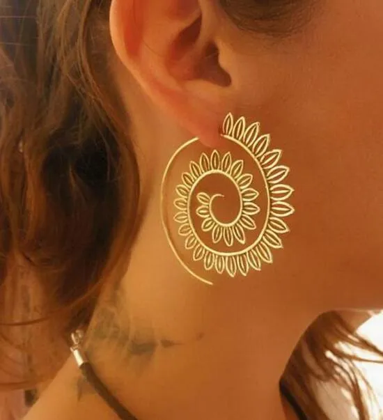 Meyfflin 8 Types Big Swirl Hoop Earrings for Women 2017 New Bohemian Geometric Earring Female Punk Round Boho Jewelry bijoux