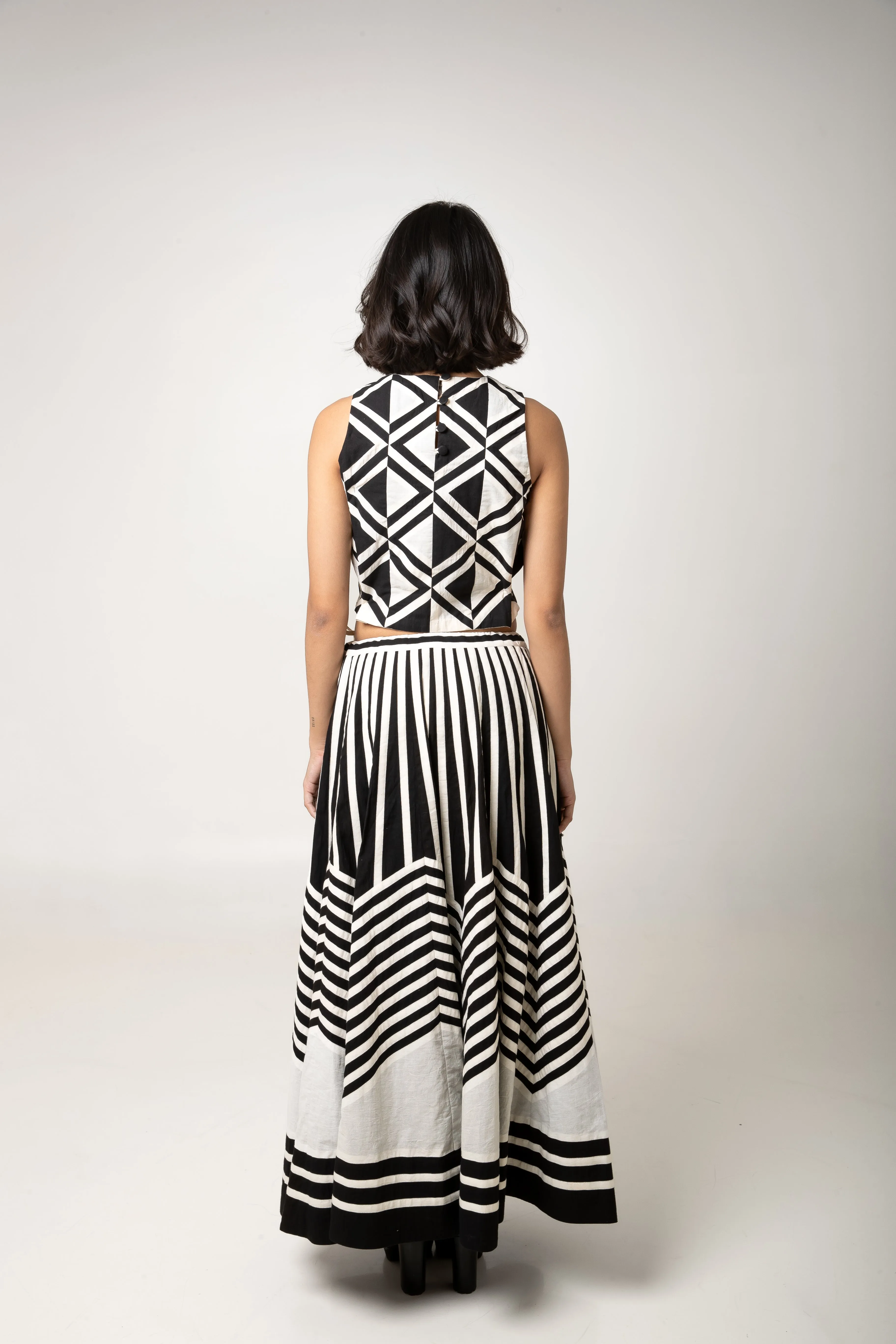 New Season Summer/Fall 2024-Crop Top Symmetric Motif Cotton Rapa Black White -Ka-Sha - Fashion Edit Aseem