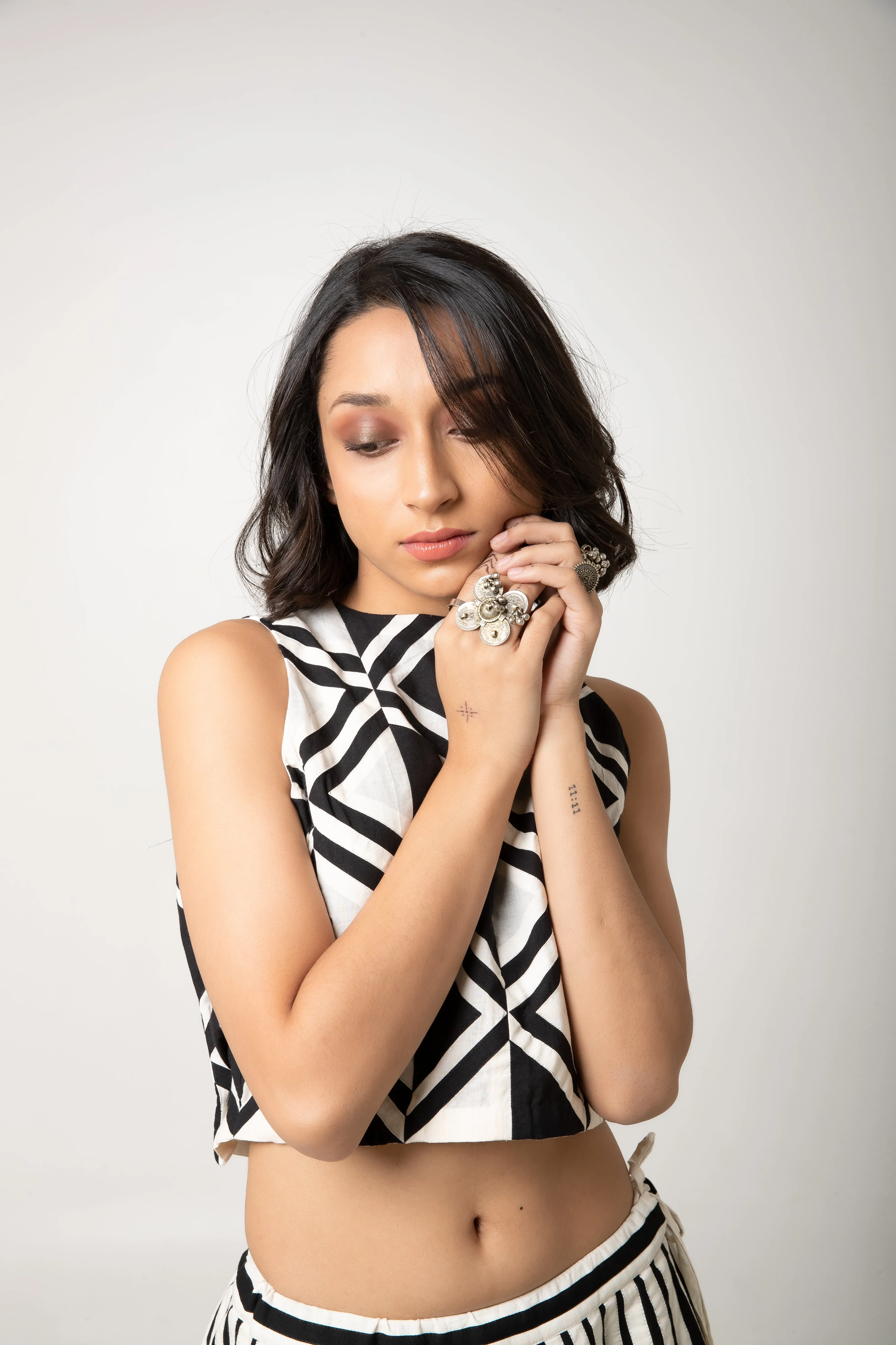 New Season Summer/Fall 2024-Crop Top Symmetric Motif Cotton Rapa Black White -Ka-Sha - Fashion Edit Aseem