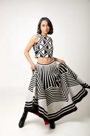 New Season Summer/Fall 2024-Crop Top Symmetric Motif Cotton Rapa Black White -Ka-Sha - Fashion Edit Aseem
