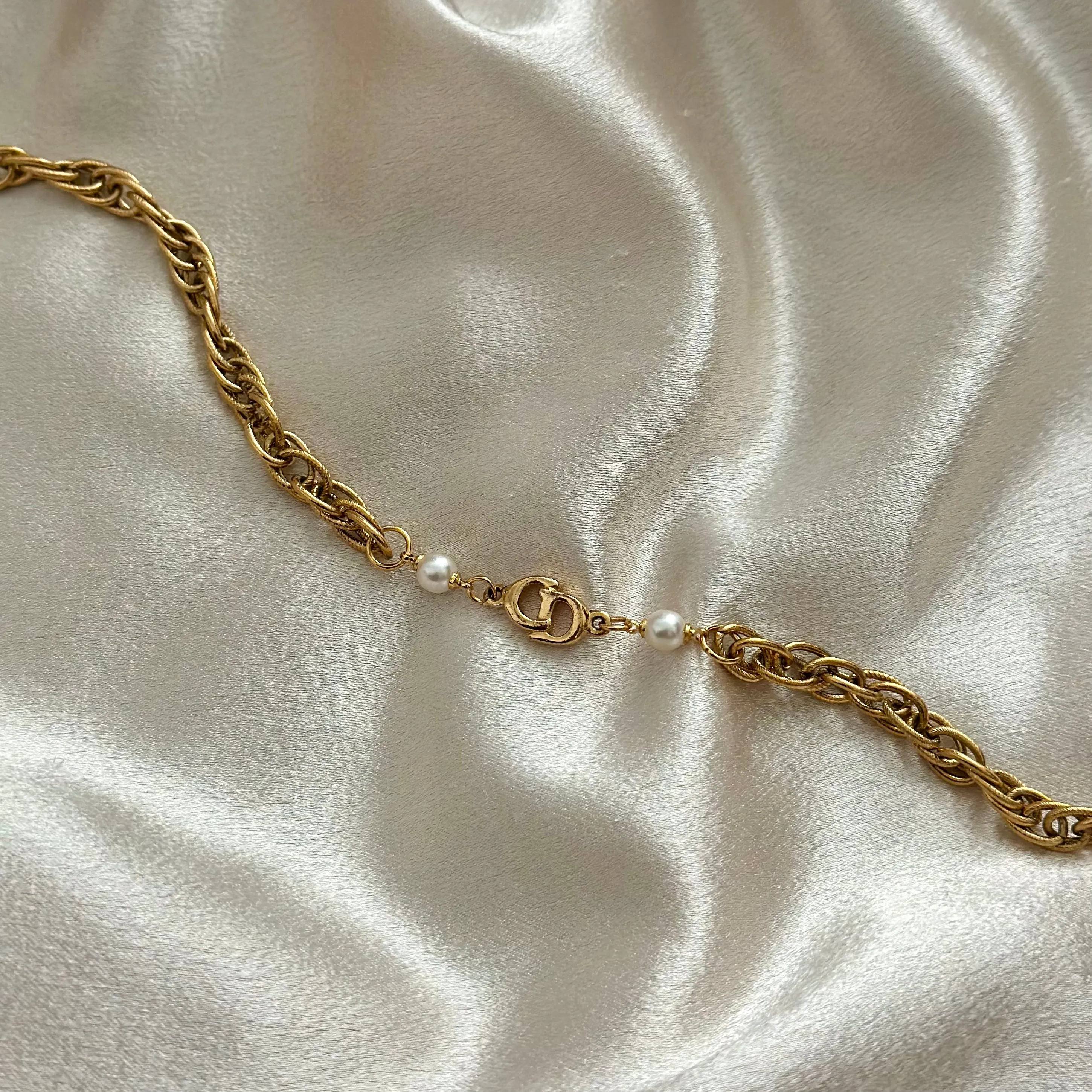 PRE-ORDER: DIOR CD LUNA PEARL MIX NECKLACE