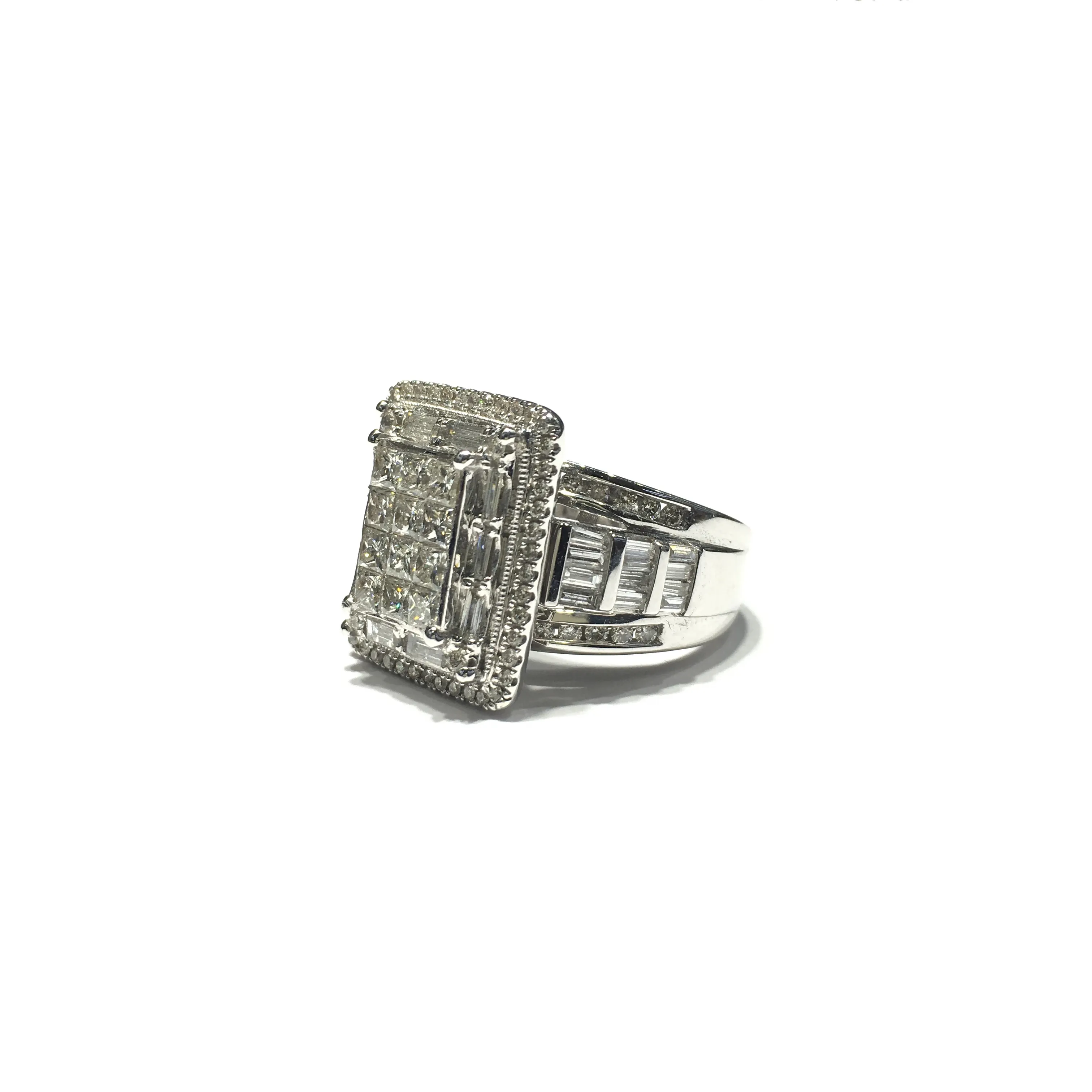 Princess Cut Diamond Cluster Engagement Ring (14K)
