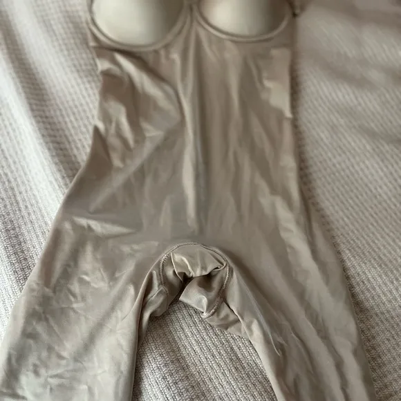 SPANX®Suit Your Fancy  Mid-Thigh Bodysuit