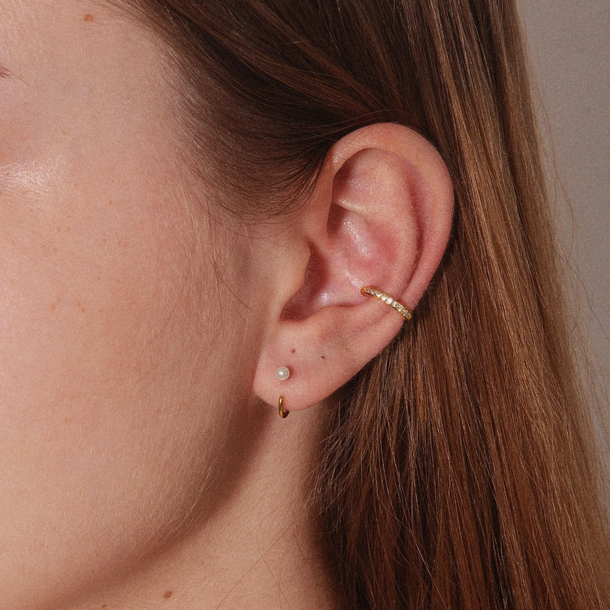 Stay Close Pearl Hoops