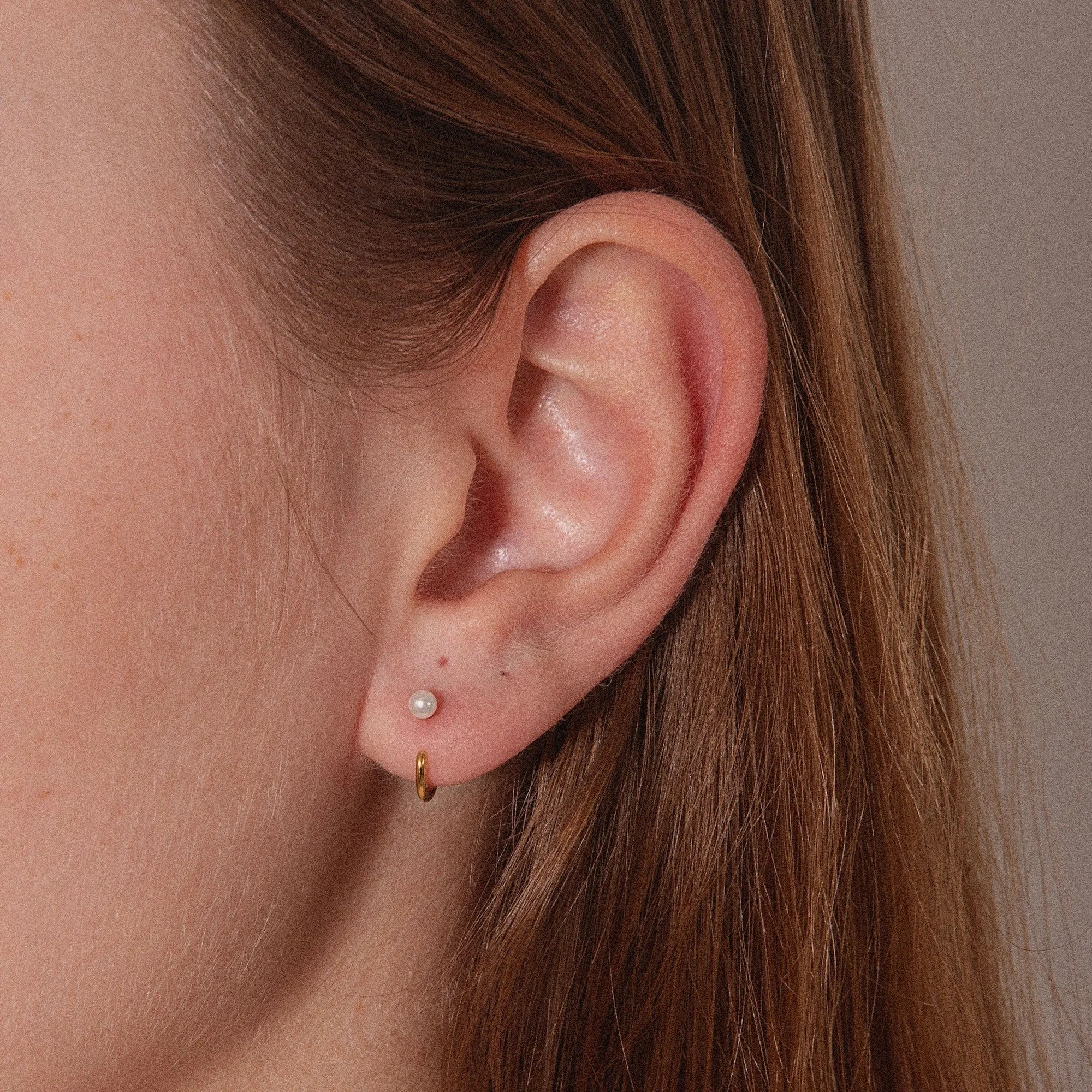 Stay Close Pearl Hoops