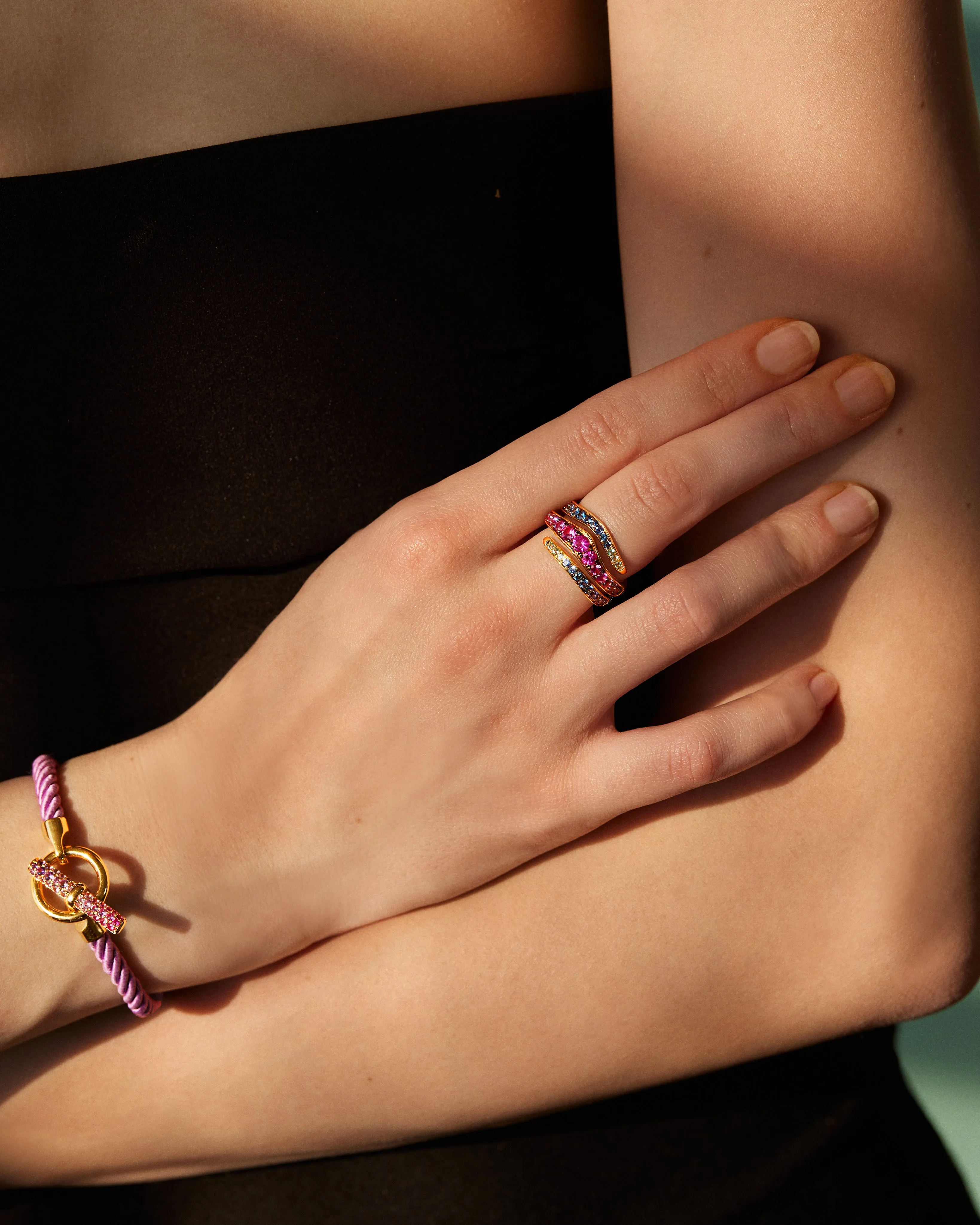Toggle Bracelet (EXCLUSIVE)