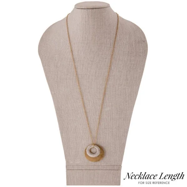 Two tone pendant disc necklace