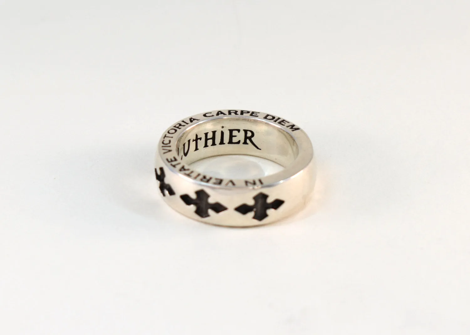 Veritas Ring