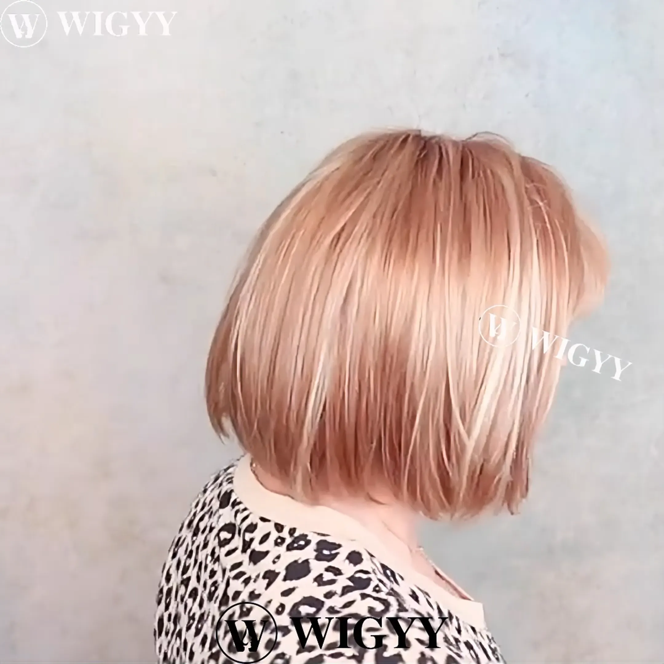Wigyy Elegant Layered Bob Wigs